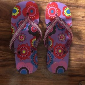 Purple flower flip flops 7 8
